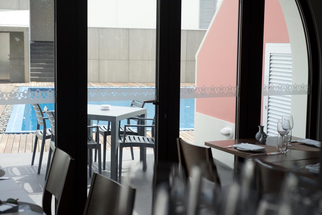 Charming Blue Hotel Vila do Porto Bagian luar foto