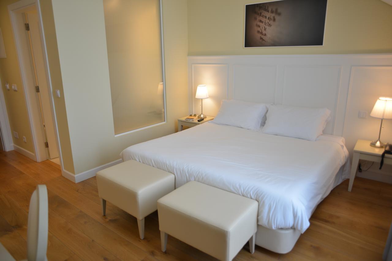 Charming Blue Hotel Vila do Porto Bagian luar foto
