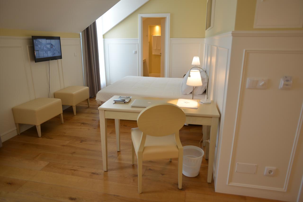 Charming Blue Hotel Vila do Porto Bagian luar foto